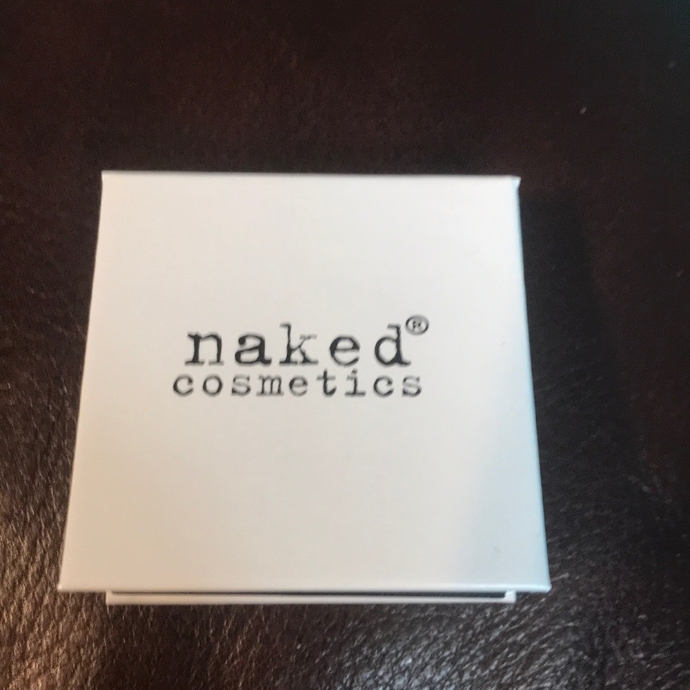 Naked cosmetics single eye shadow